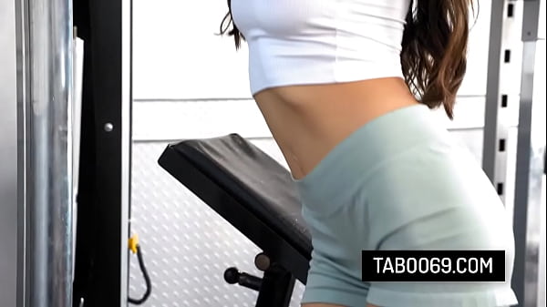 Stepmom Likes To Watch – Alexia Anders, London Rose